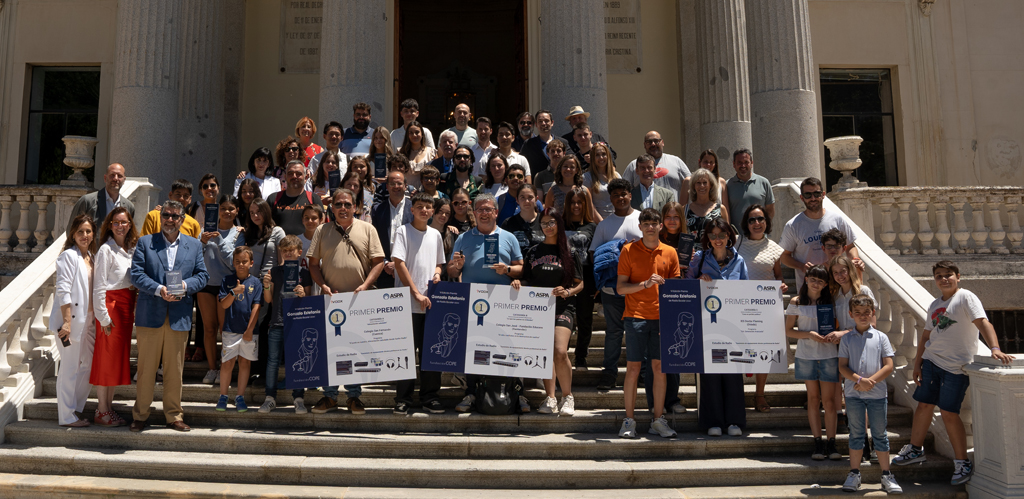 Foto de los ganadores y finalistas del Premio Gonzalo Estefanía patrocinado por ASPA